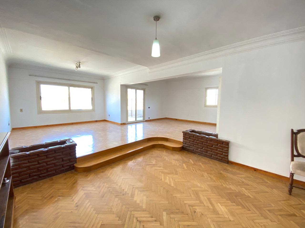 3 bedroom Penthouse for rent in Degla