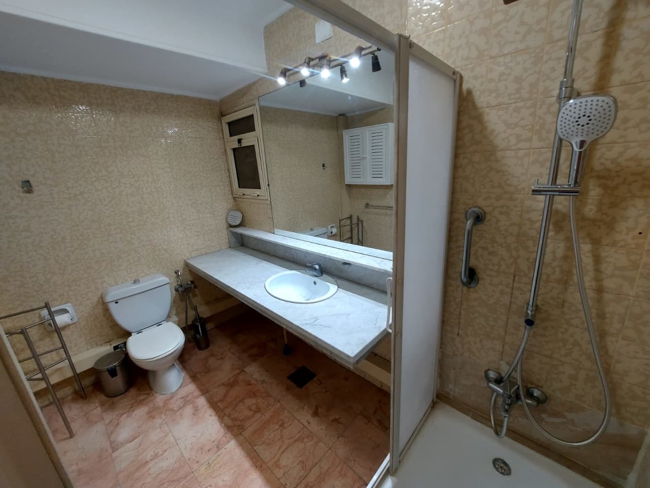 Sunlit Elegance 2-Bedroom Apartment with Spacious Living.
