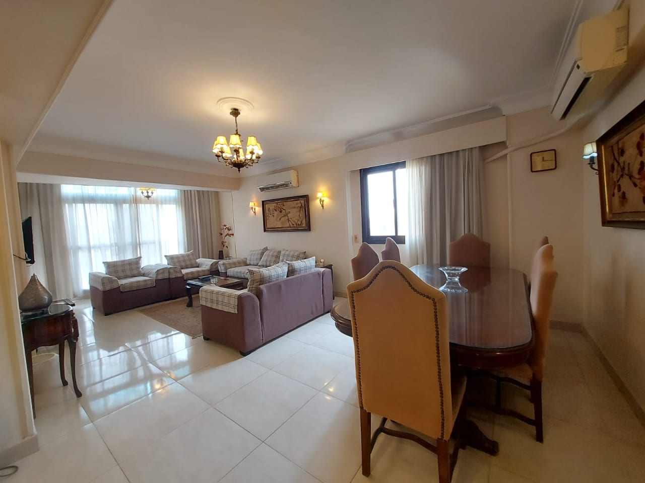 Elegant 2BR Apartment in Prime Zamalek Location