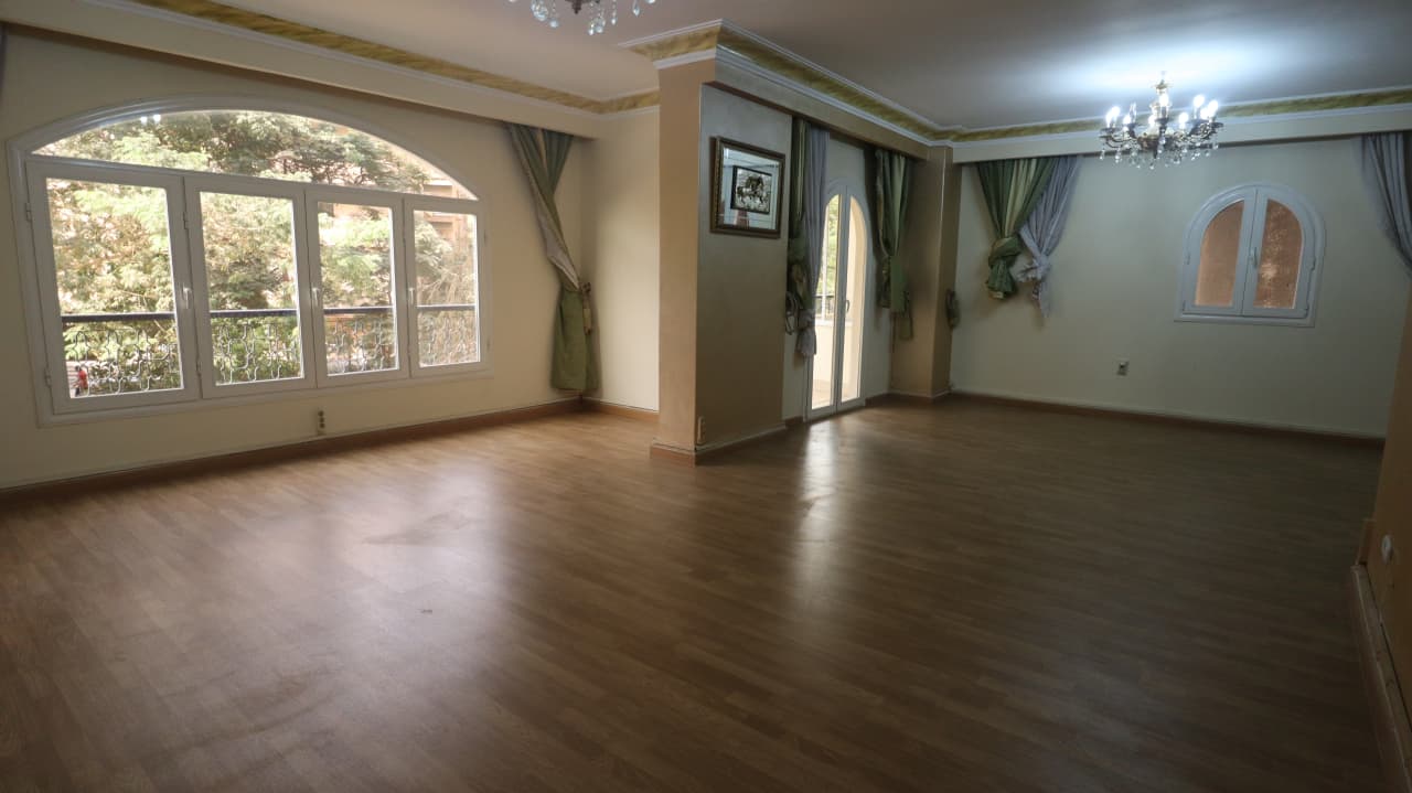 Bright & Spacious 3-Bedroom Apartment In Maadi Degla.