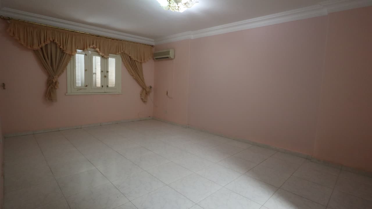 Bright & Spacious 3-Bedroom Apartment In Maadi Degla.