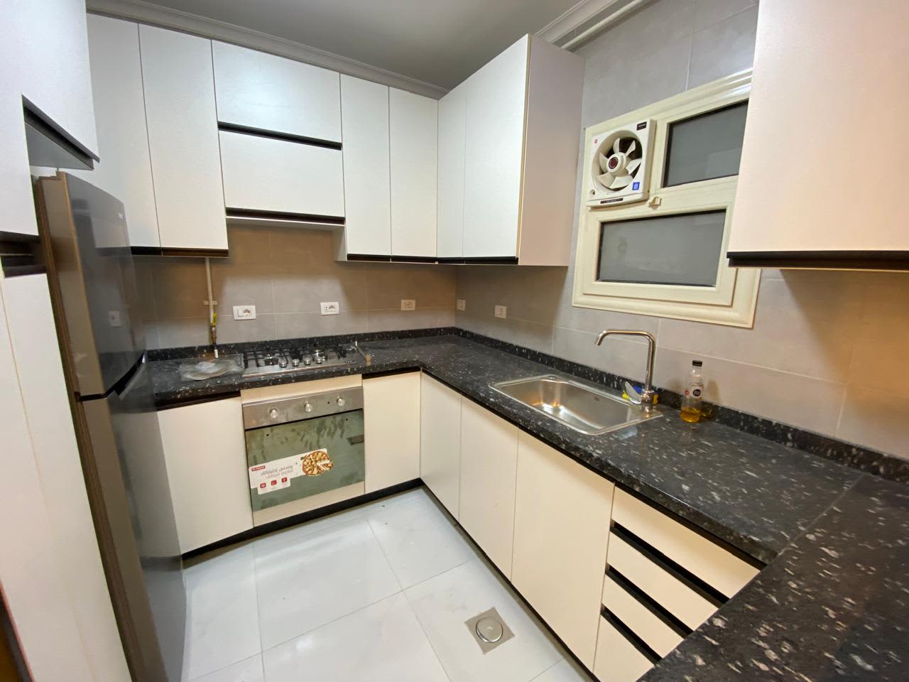 Elegant 2-Bedroom Apartment in Prime Maadi Degla.