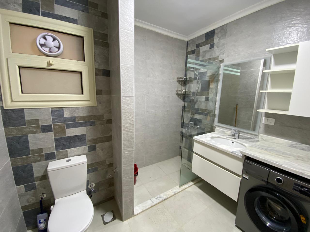 Elegant 2-Bedroom Apartment in Prime Maadi Degla.