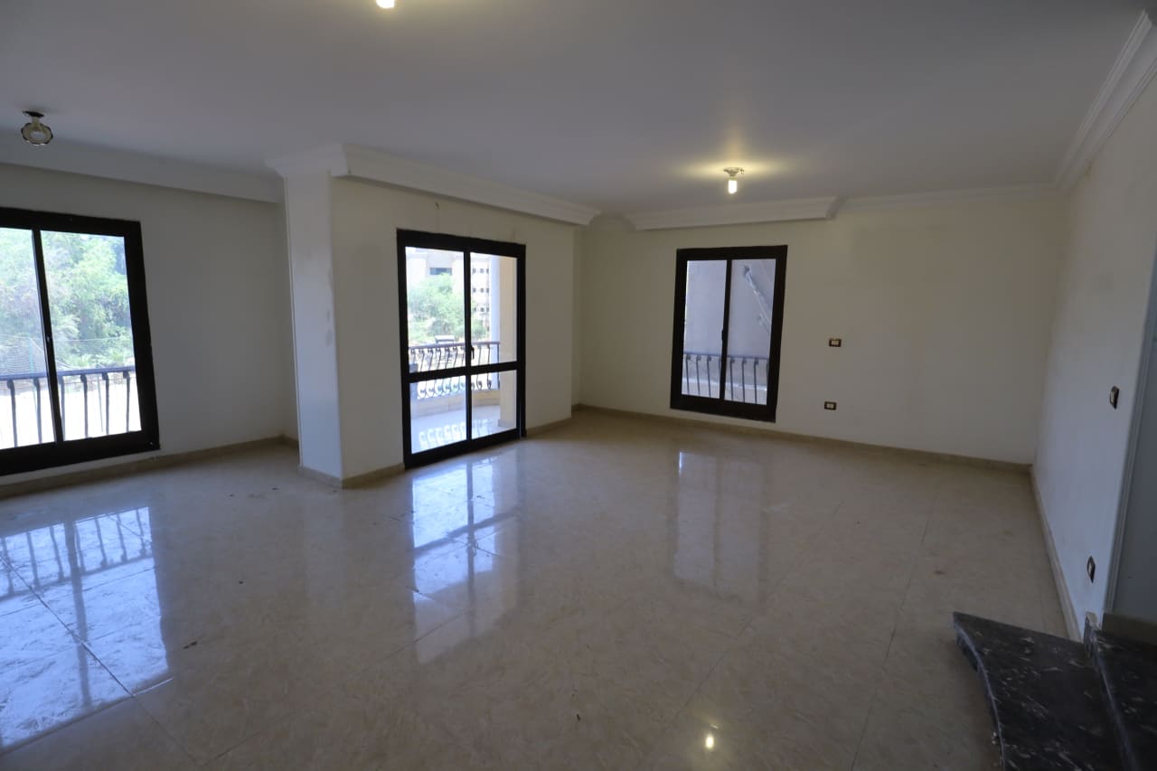 3 bedroom Apartment for rent in Degla
