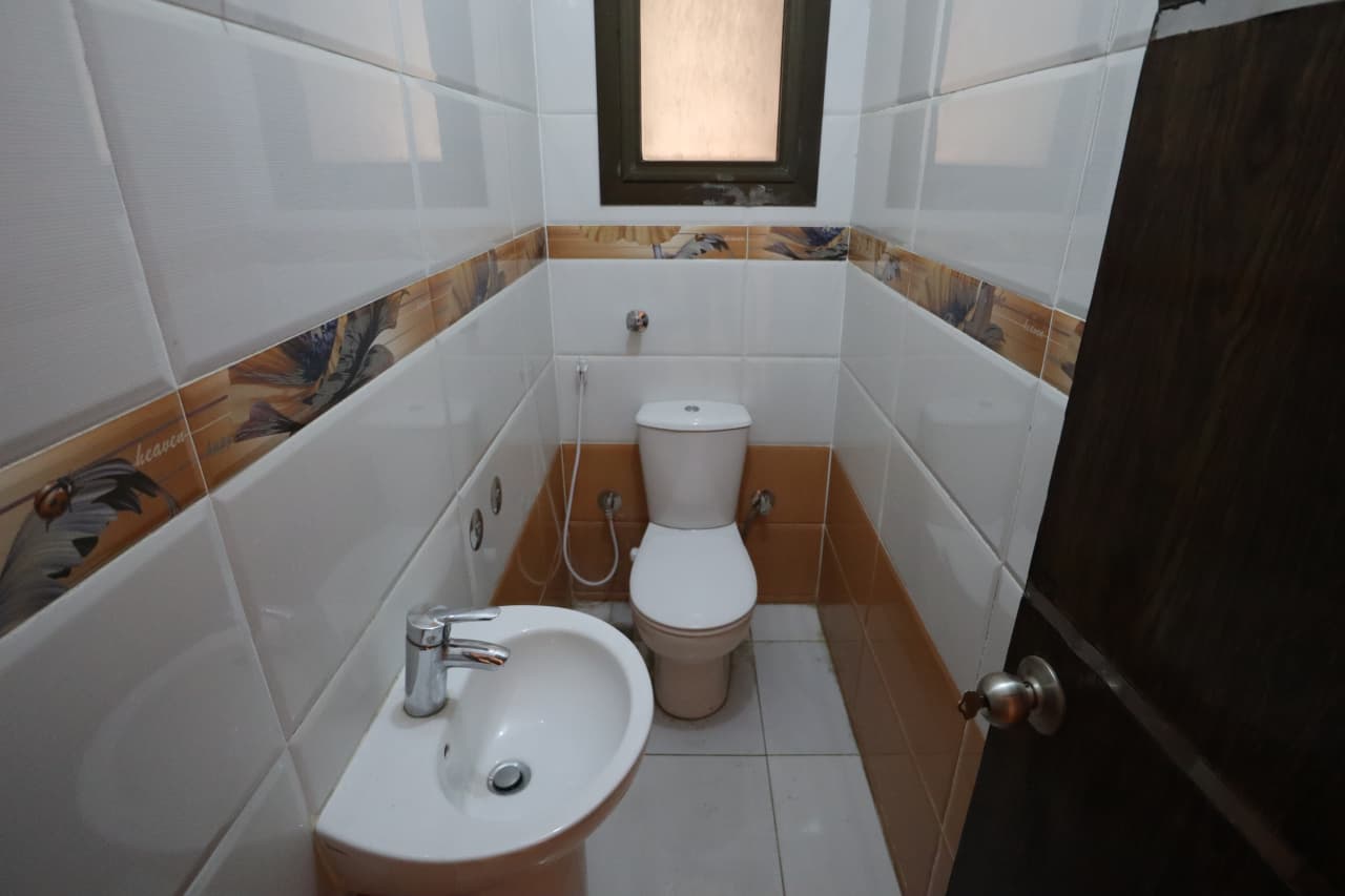 Bright Semi-Furnished Apartment in Prime Degla Maadi.
