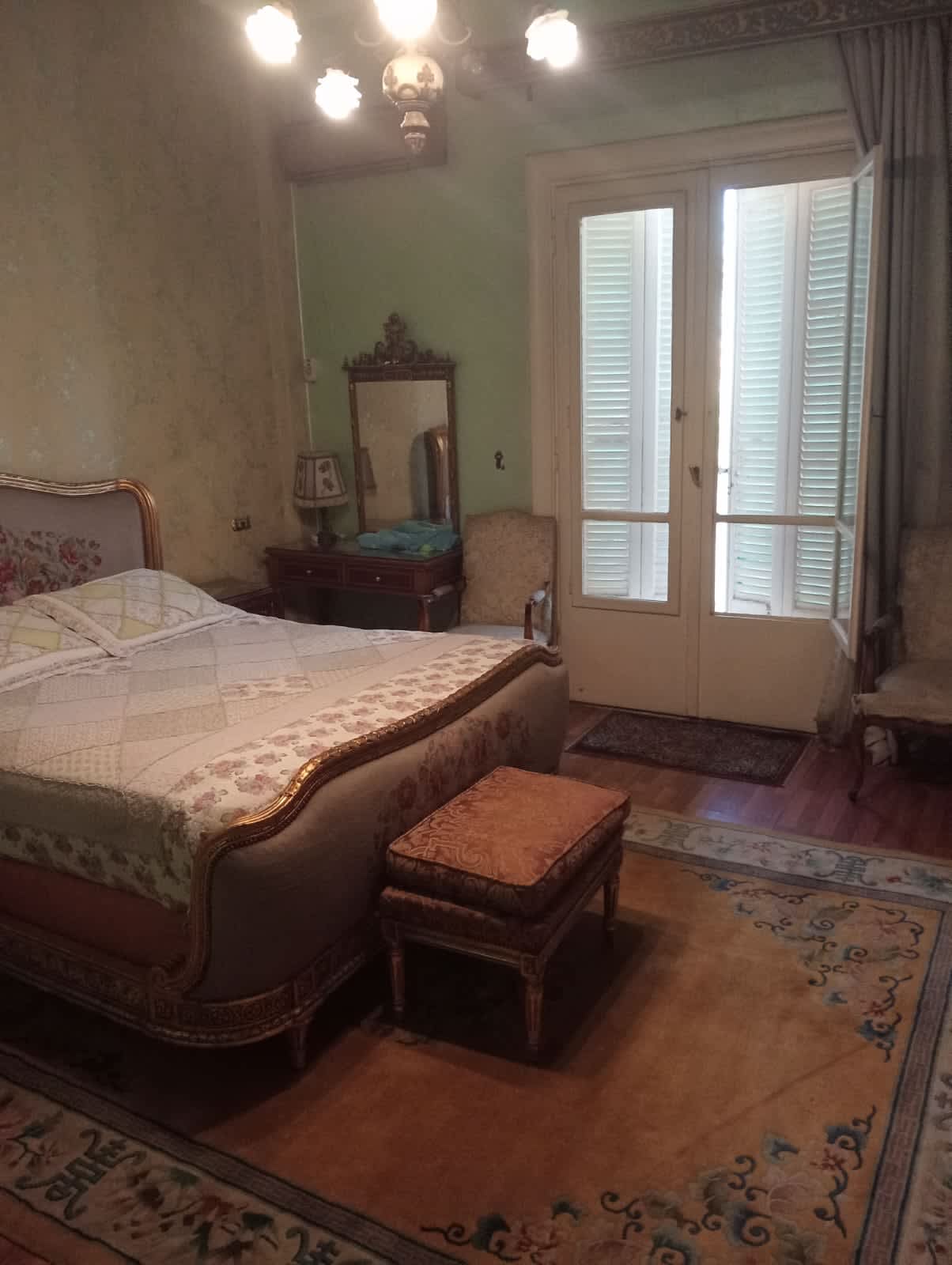 Elegant Classic 4BR Apartment in Prime Location In Zamalek