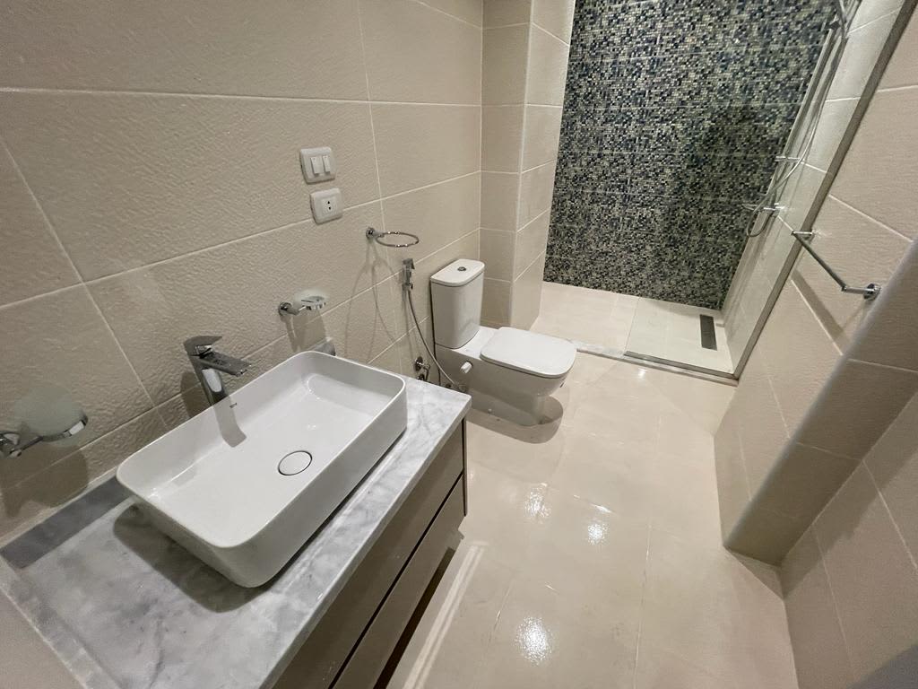Bright 2BR Apartment with Balcony – 150 sqm In Zamlaek