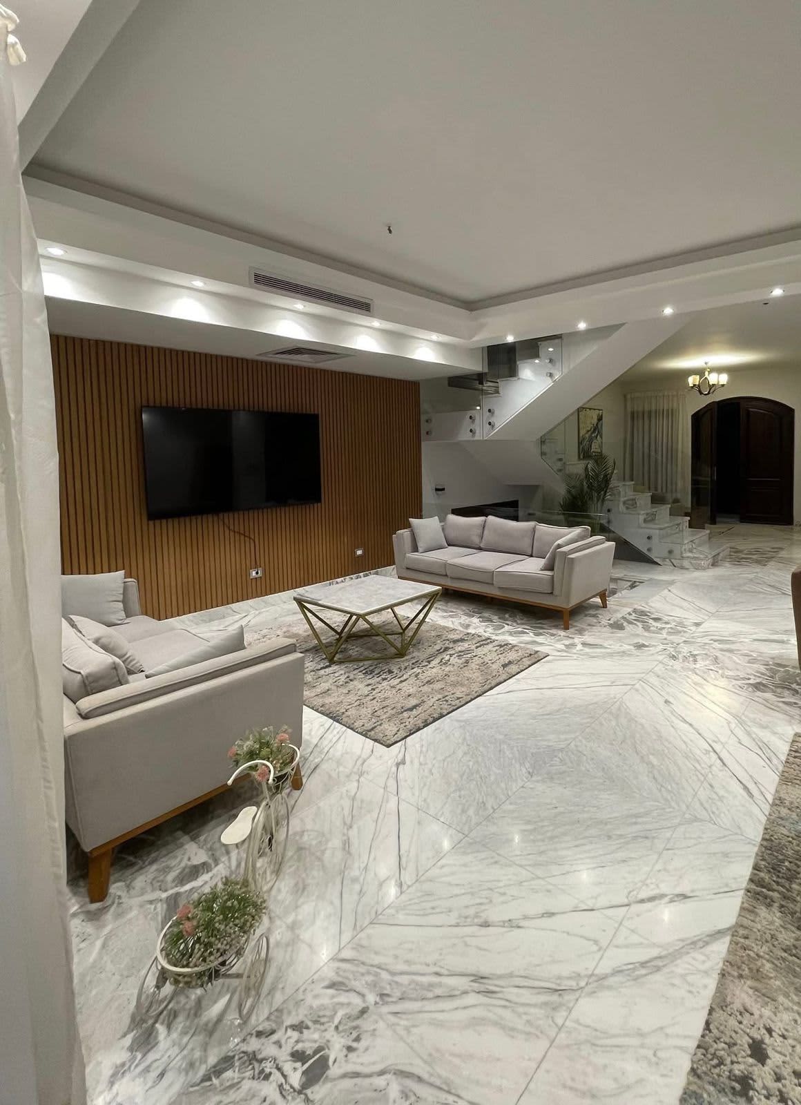 Elegant Family Villa in Prime Location In New cairo
