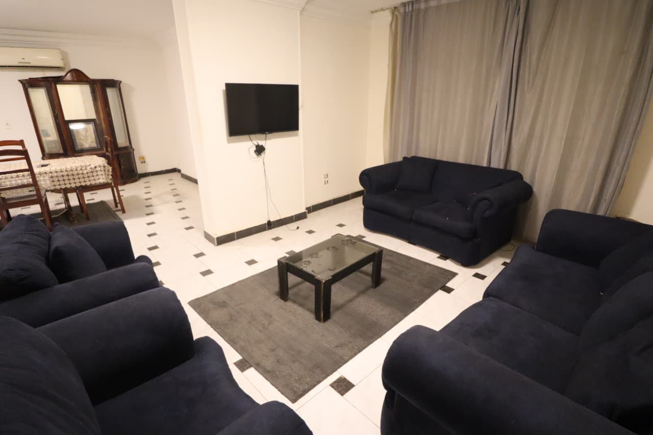 Bright 160 sqm Apartment with Wide Reception In Maadi Degla