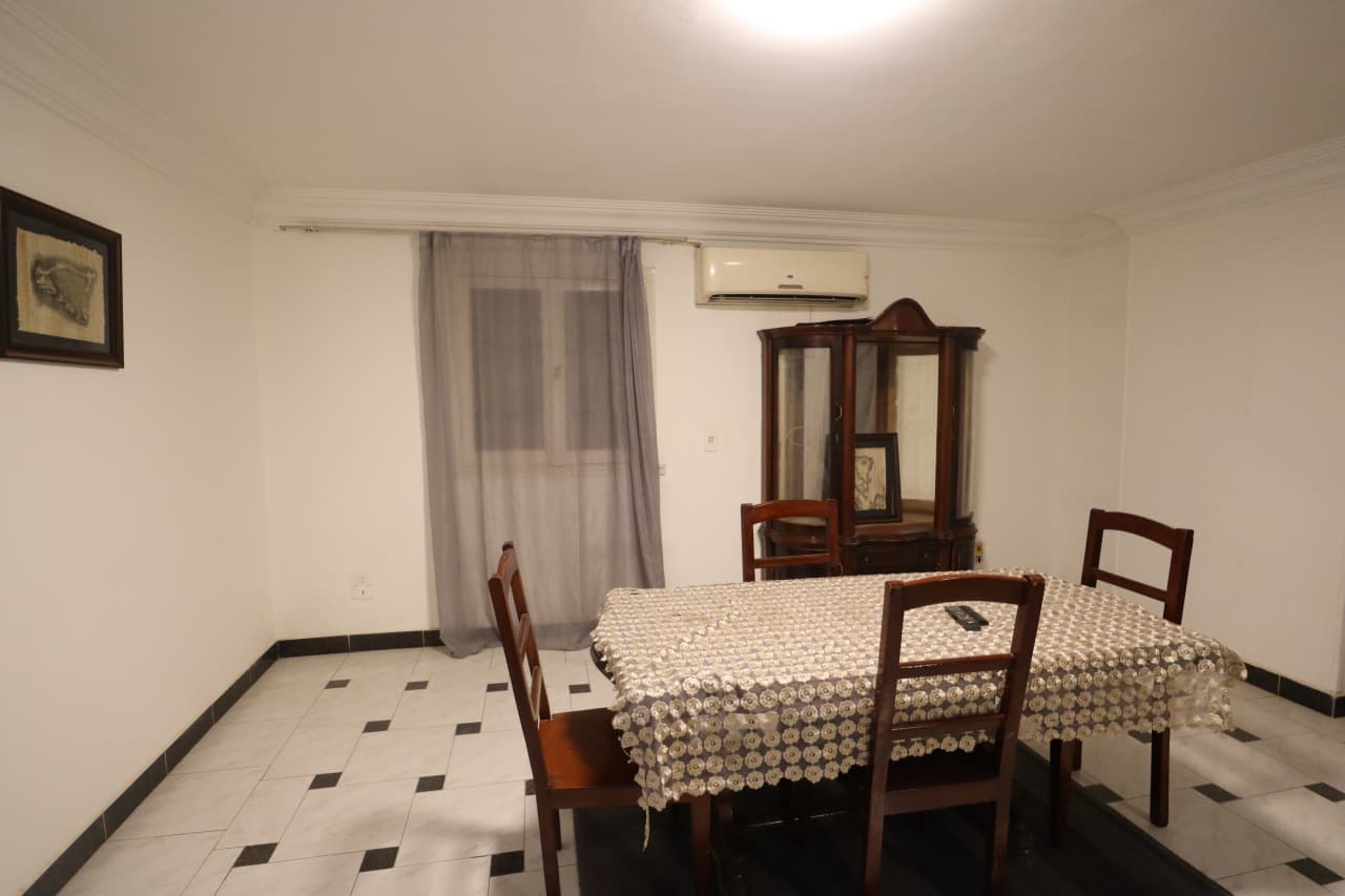 Bright 160 sqm Apartment with Wide Reception In Maadi Degla