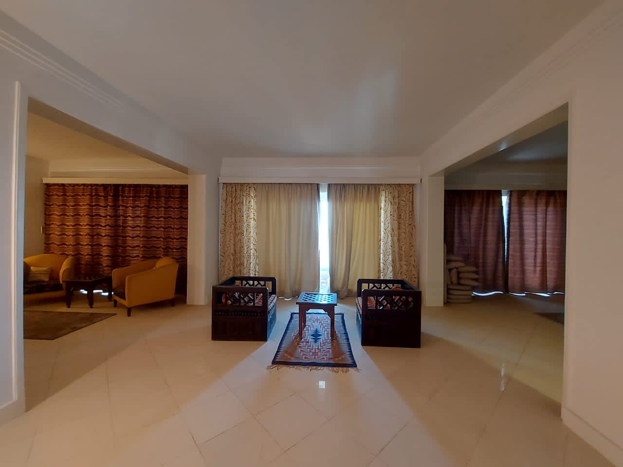 Sunny & Spacious Modern Apartment in Prime Zamalek
