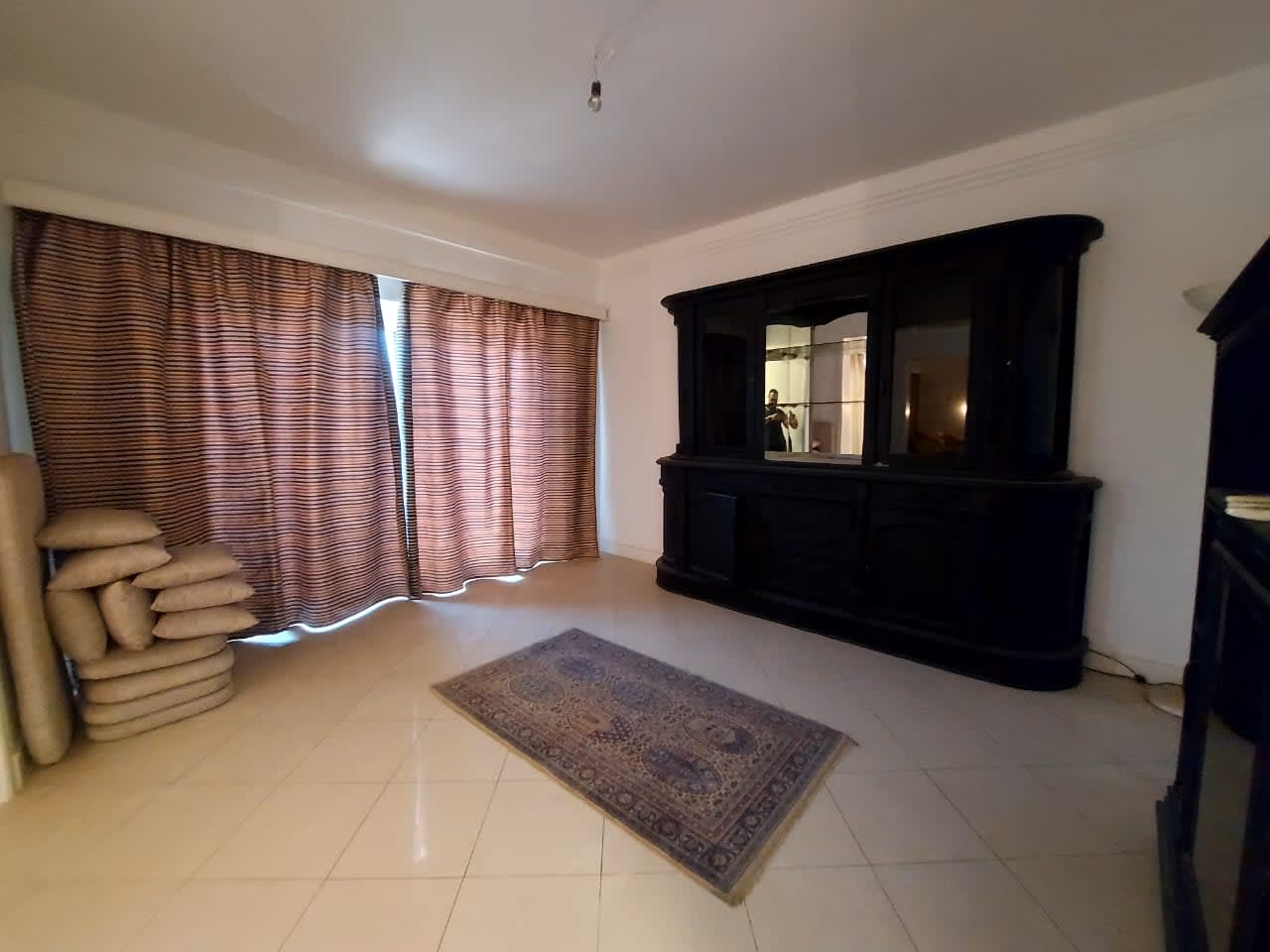Sunny & Spacious Modern Apartment in Prime Zamalek