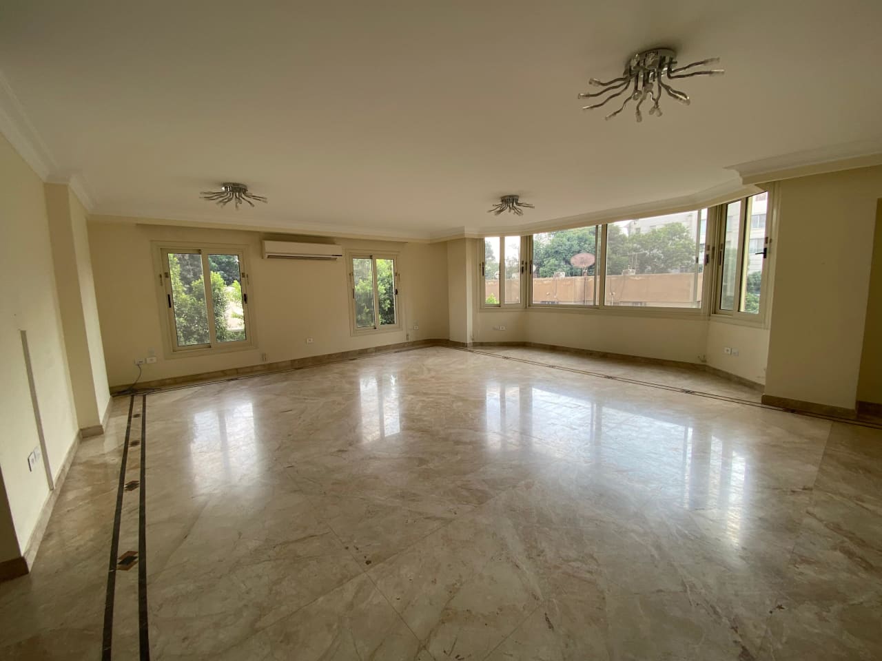 3 bedroom Apartment for rent in Sarayat