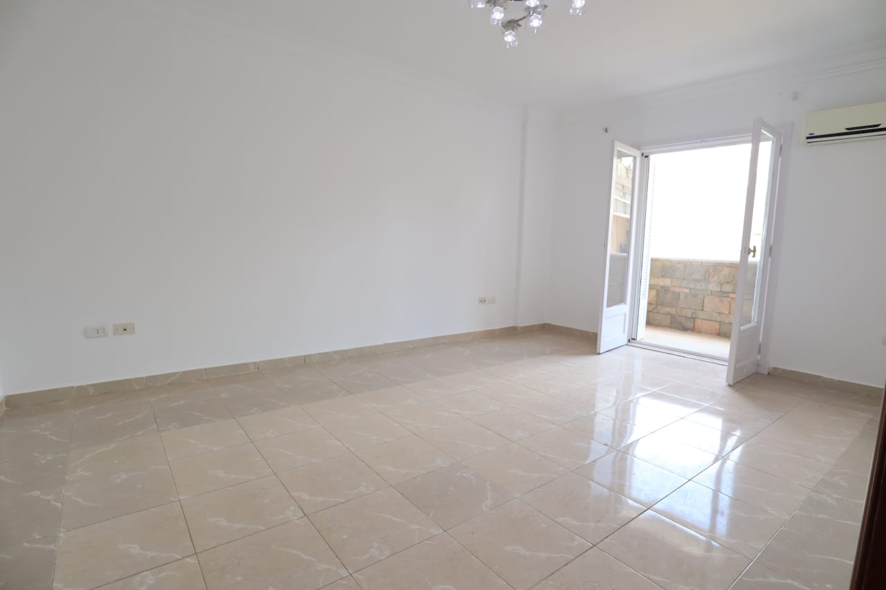 Spacious 3BR Apartment in a Quiet Zamalek Area