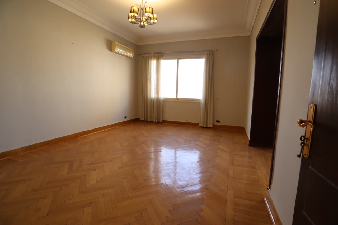 Spacious 3BR Apartment in Zamalek