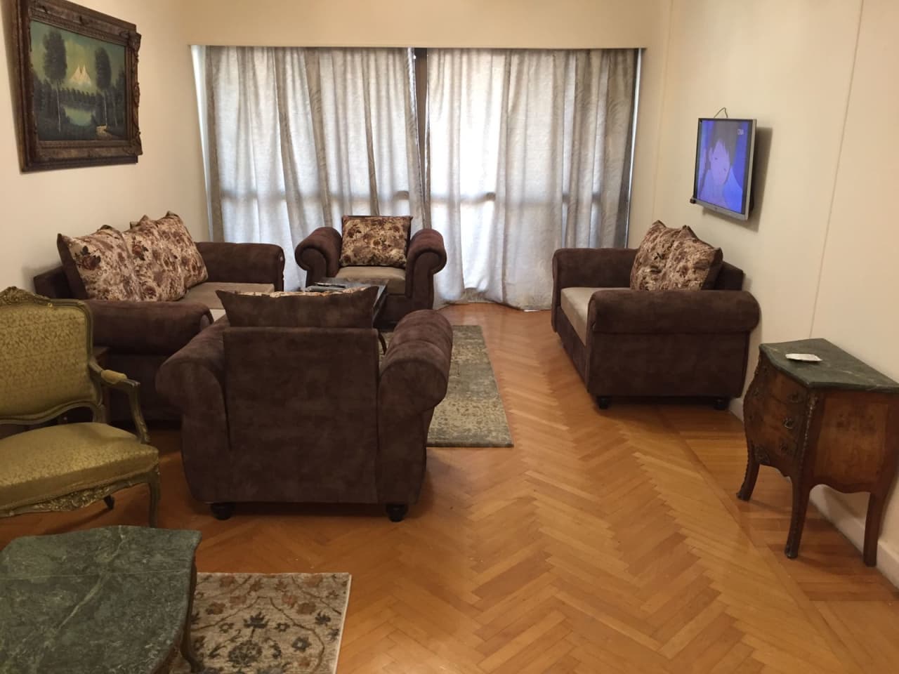 Bright 3BR Apartment in Prime Zamalek Location