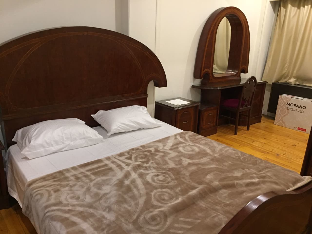 Bright 3BR Apartment in Prime Zamalek Location