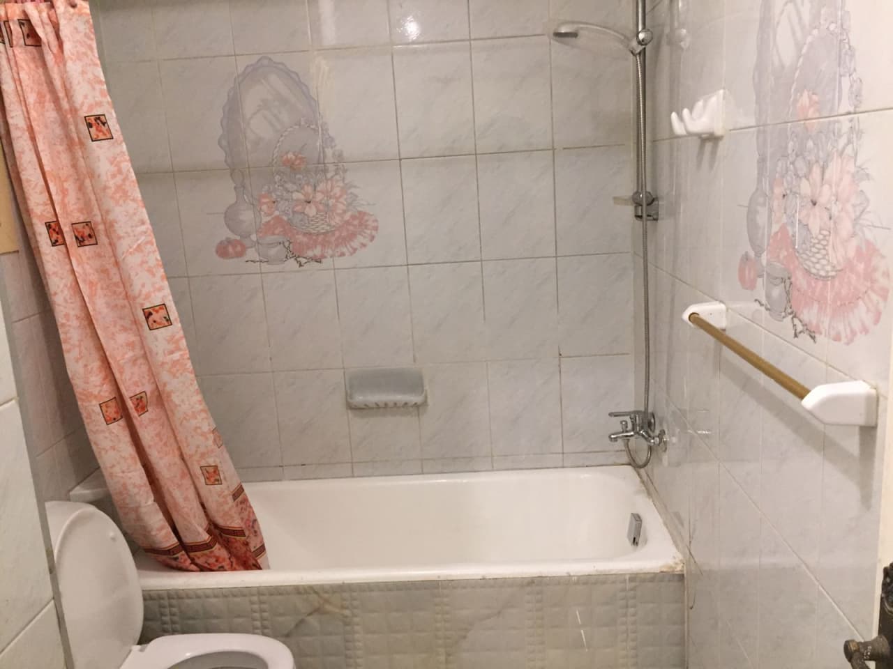 Bright 3BR Apartment in Prime Zamalek Location