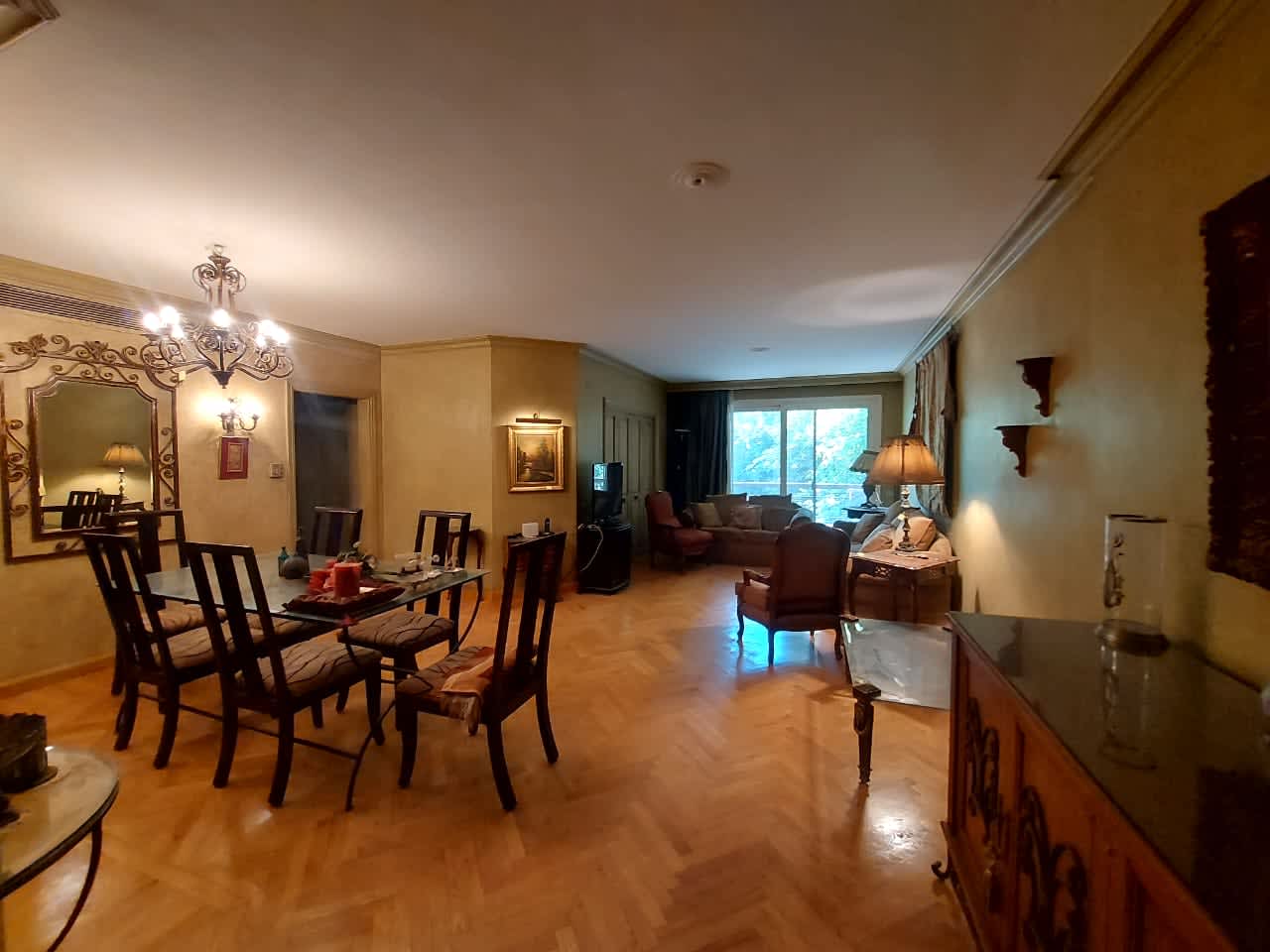 Spacious 2-Bedroom Apartment With Green Views In Zamalek