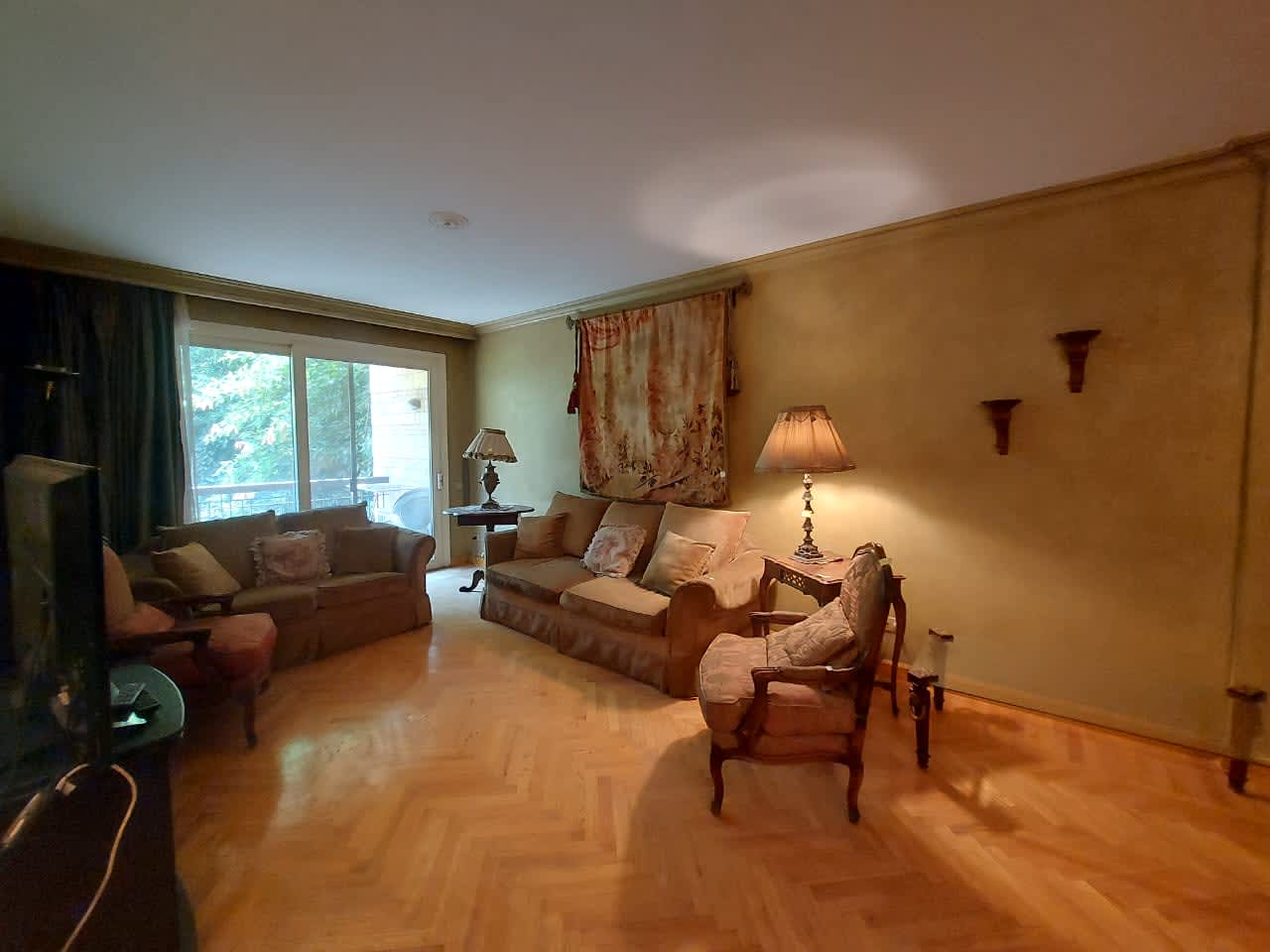 Spacious 2-Bedroom Apartment With Green Views In Zamalek