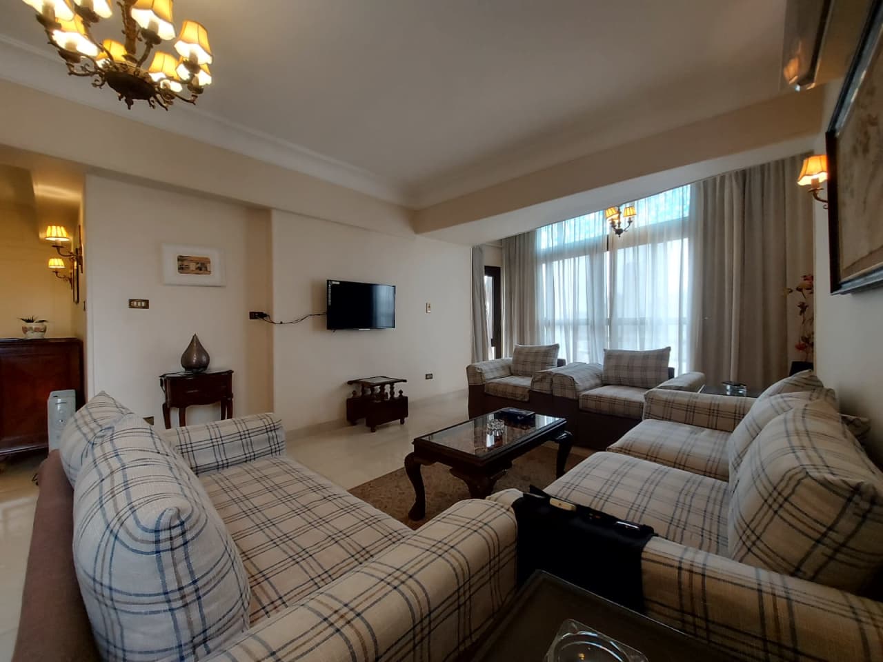 Bright & Airy 2-Bedroom Apartment in Prime Zamalek
