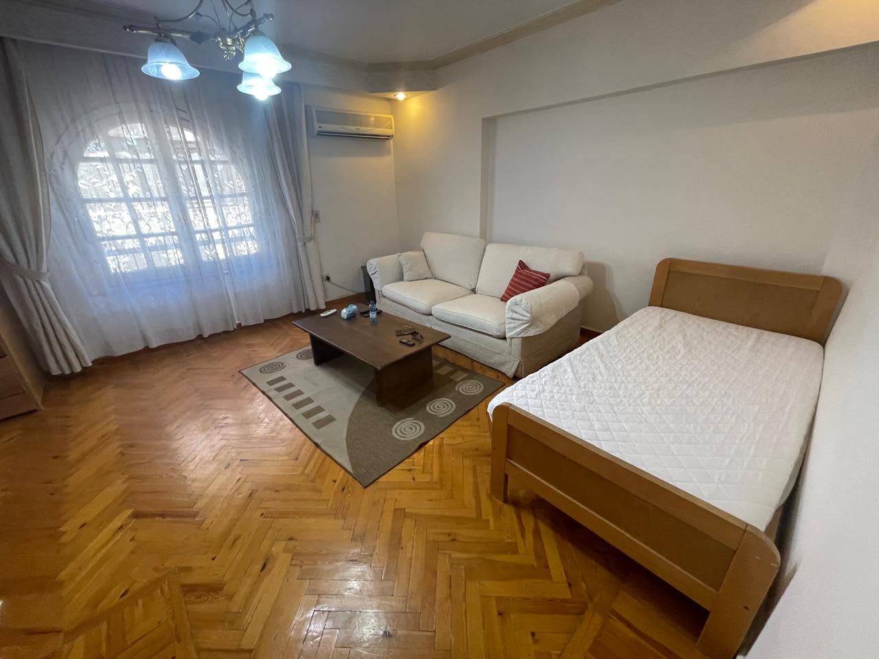 Practical 3BR Apartment in Maadi - Urban Lifestyle