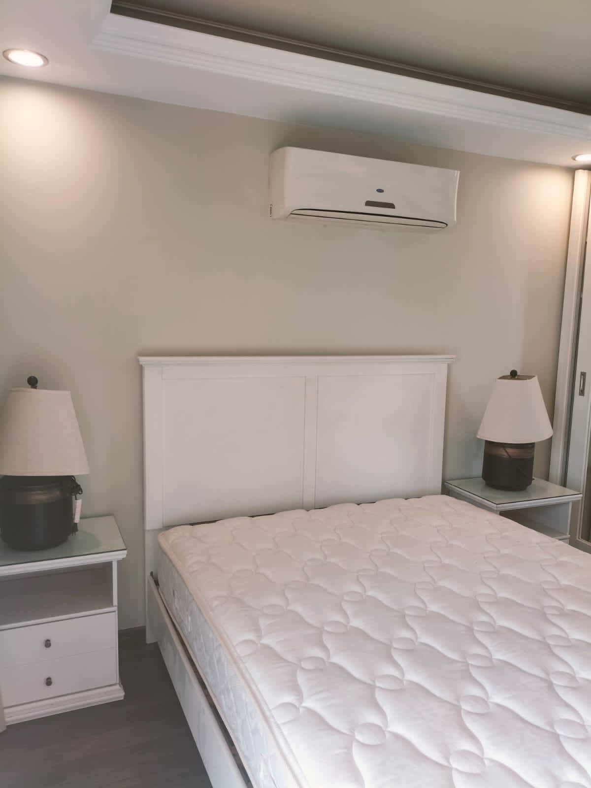 Modern Apartment with Balcony in Vibrant Area In Zamalek