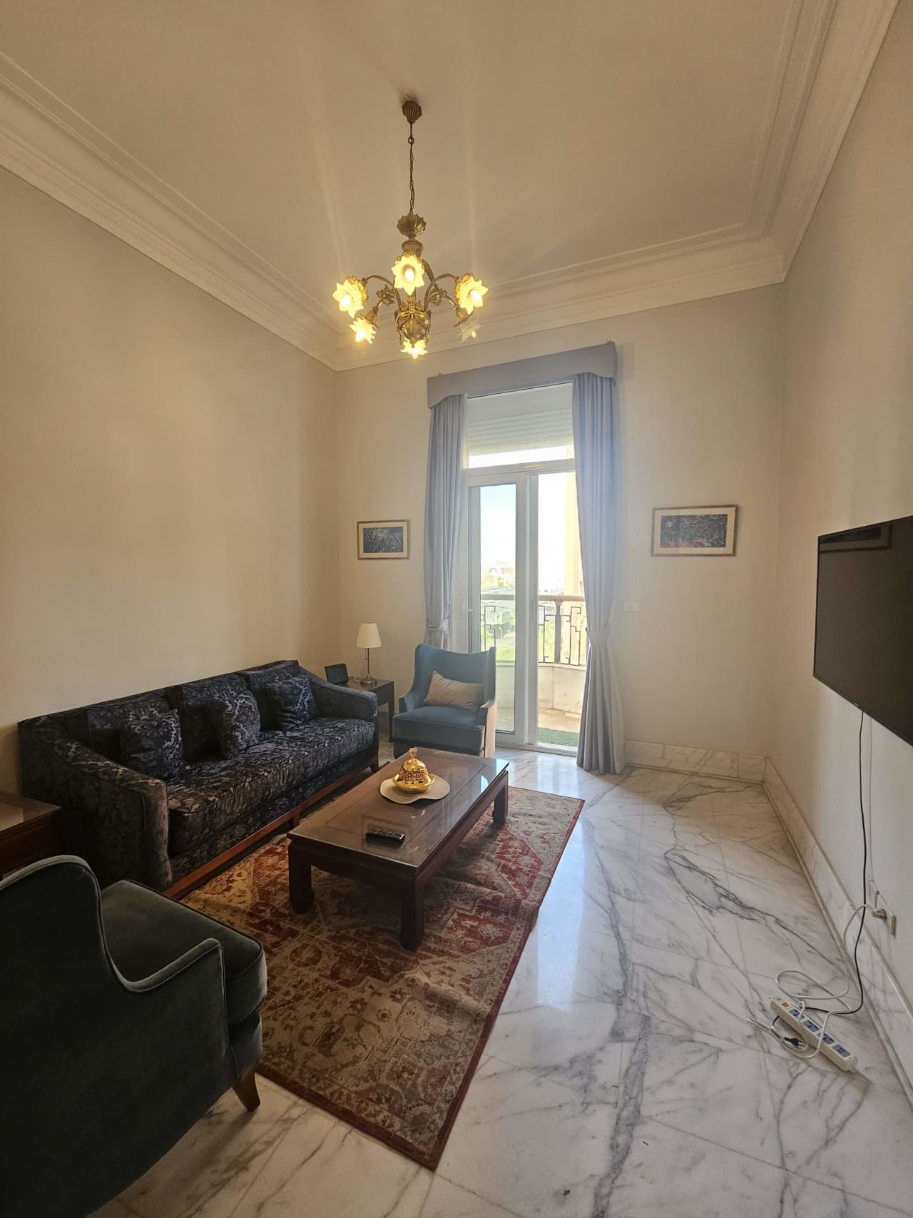 Bright 180 sqm Apartment with Balcony In Zamalek
