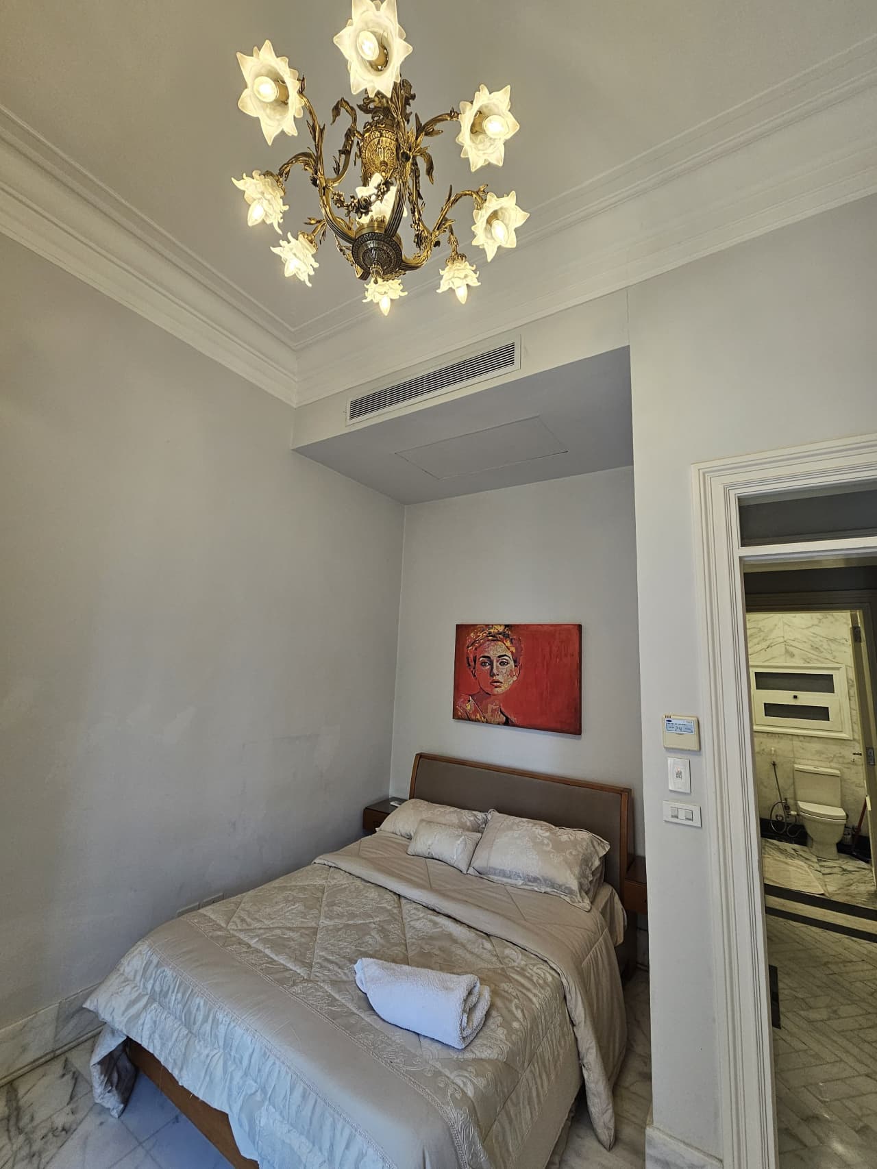 Bright 180 sqm Apartment with Balcony In Zamalek
