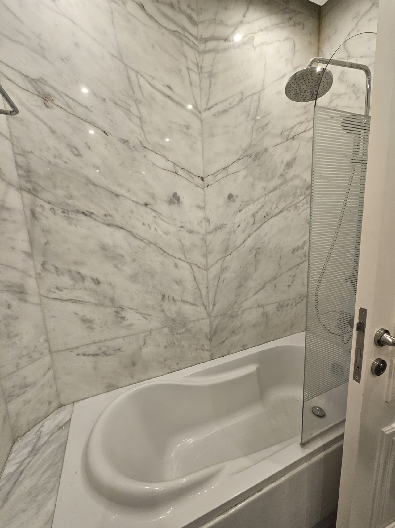 Bright 180 sqm Apartment with Balcony In Zamalek