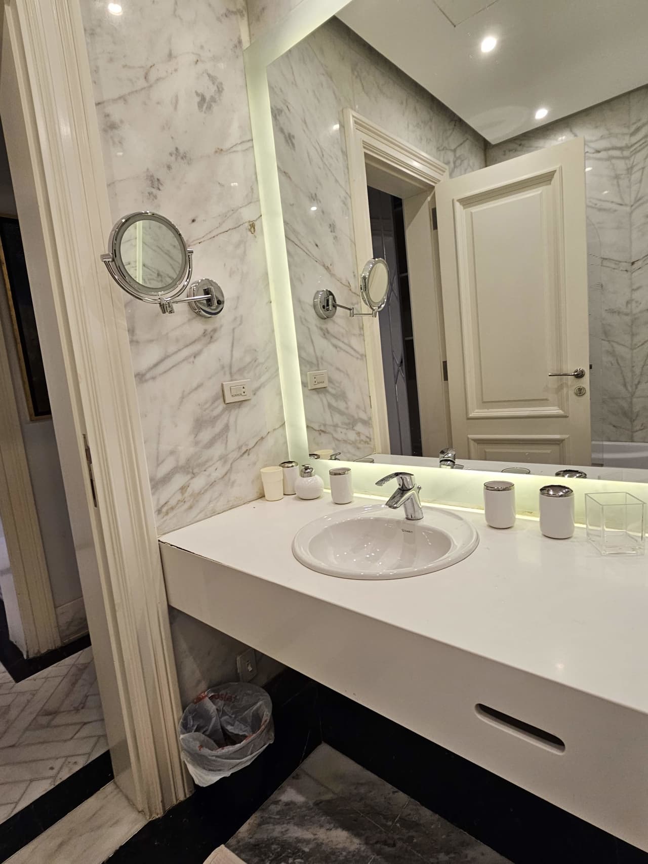 Bright 180 sqm Apartment with Balcony In Zamalek