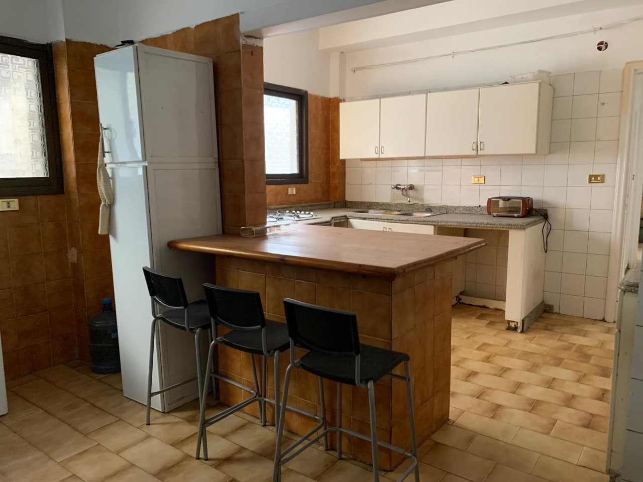 Sunny 200 Sqm Apartment In Prime Maadi Degla.