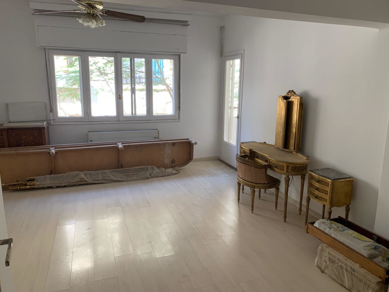 Sunny 200 Sqm Apartment In Prime Maadi Degla.