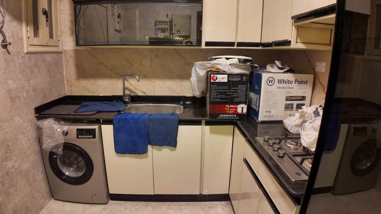 Bright Home in a Calm and Central Location In Zamalek