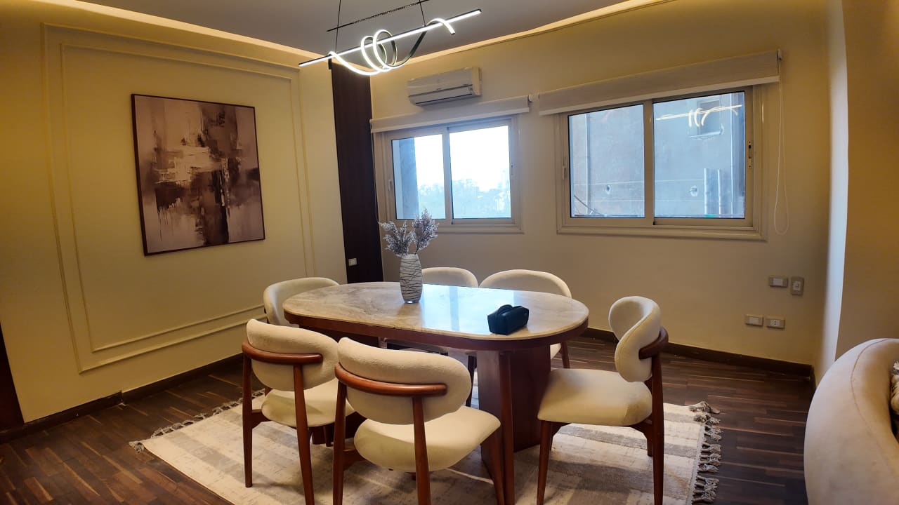 Bright Home in a Calm and Central Location In Zamalek