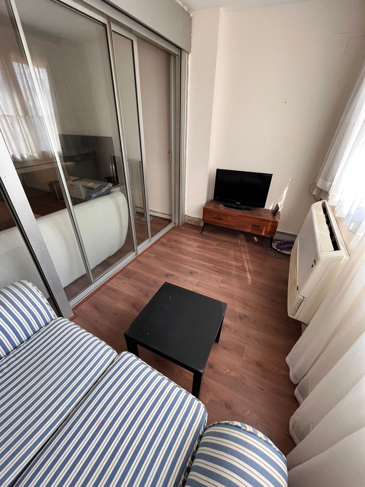 Bright 2BR Apartment in Prime Zamalek Location