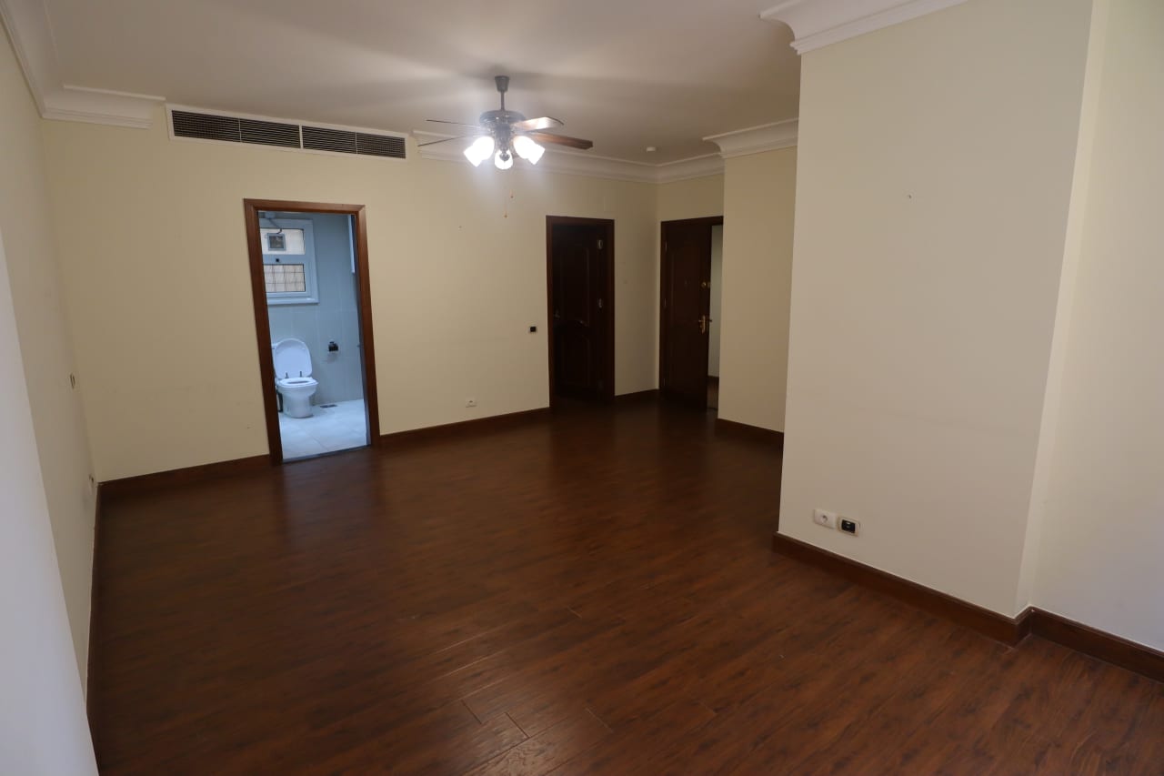 Spacious Apartment in Maadi - 5 Bedrooms & Modern Layout