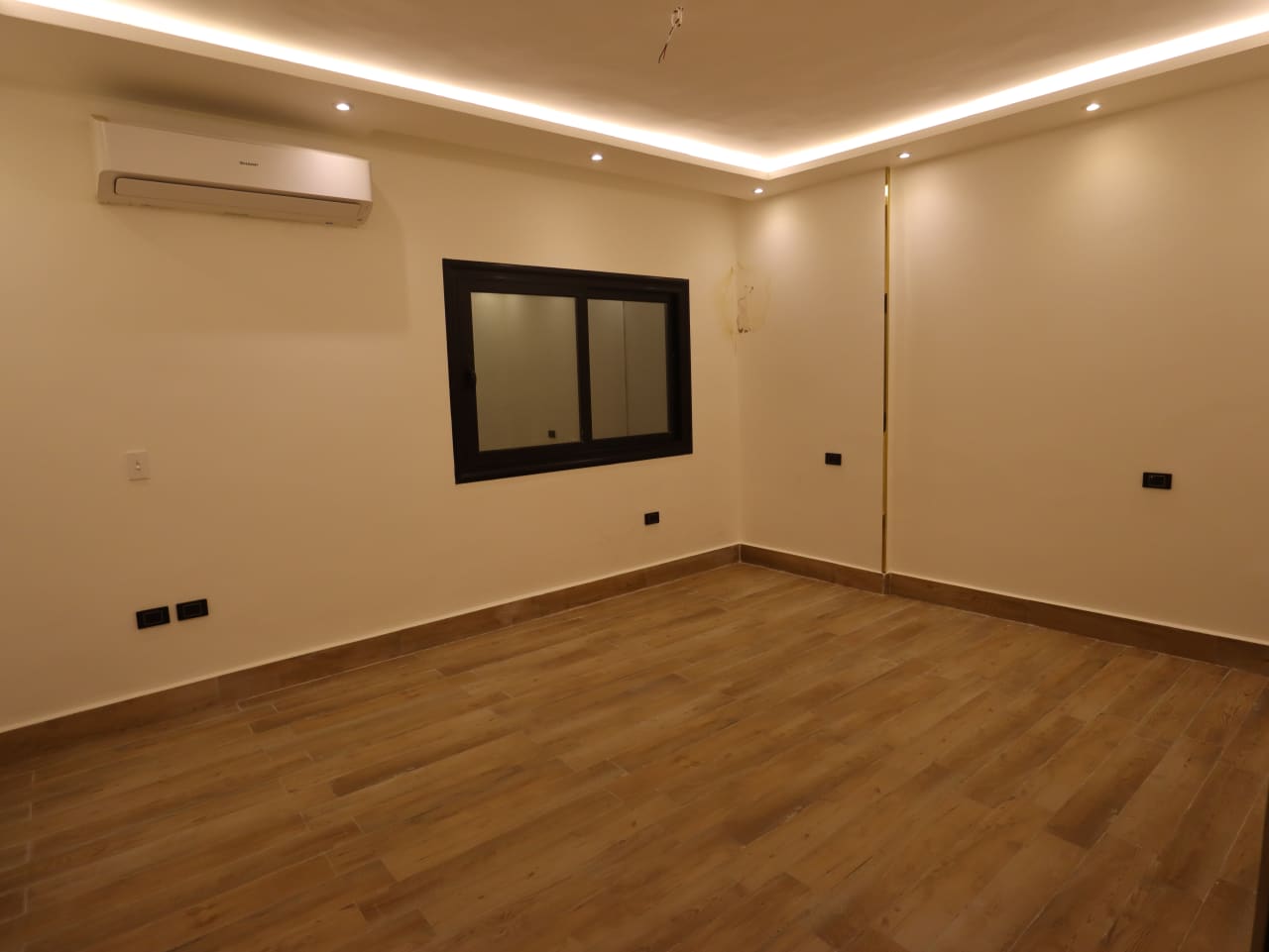 Cozy 2 Bedroom Apartment in Zamalek - Practical Living