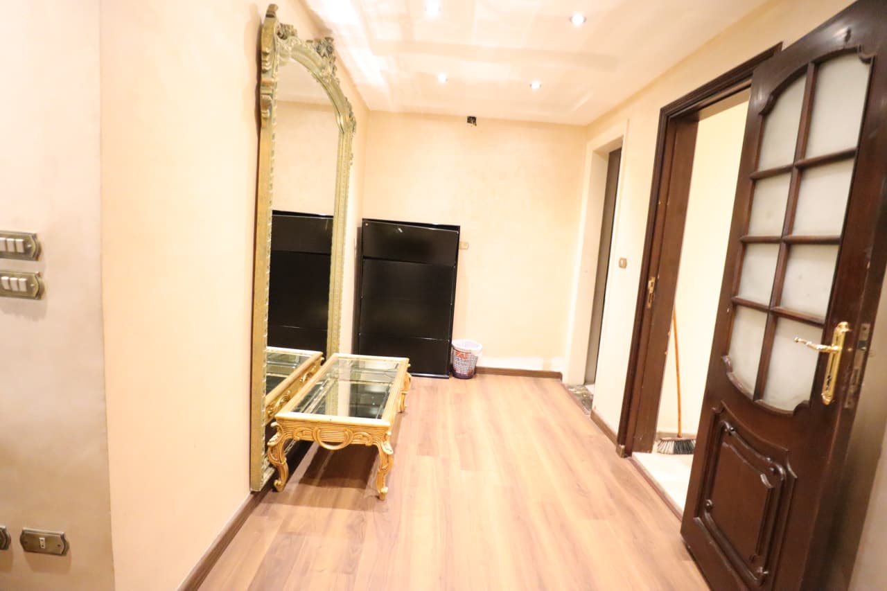 Serene 3BR Apartment in Prime Location In Zamalek