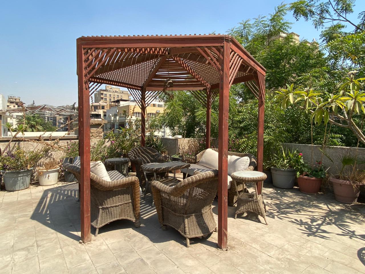 Beautiful Penthouse with Private Rooftop Green Space in Degla Maadi.