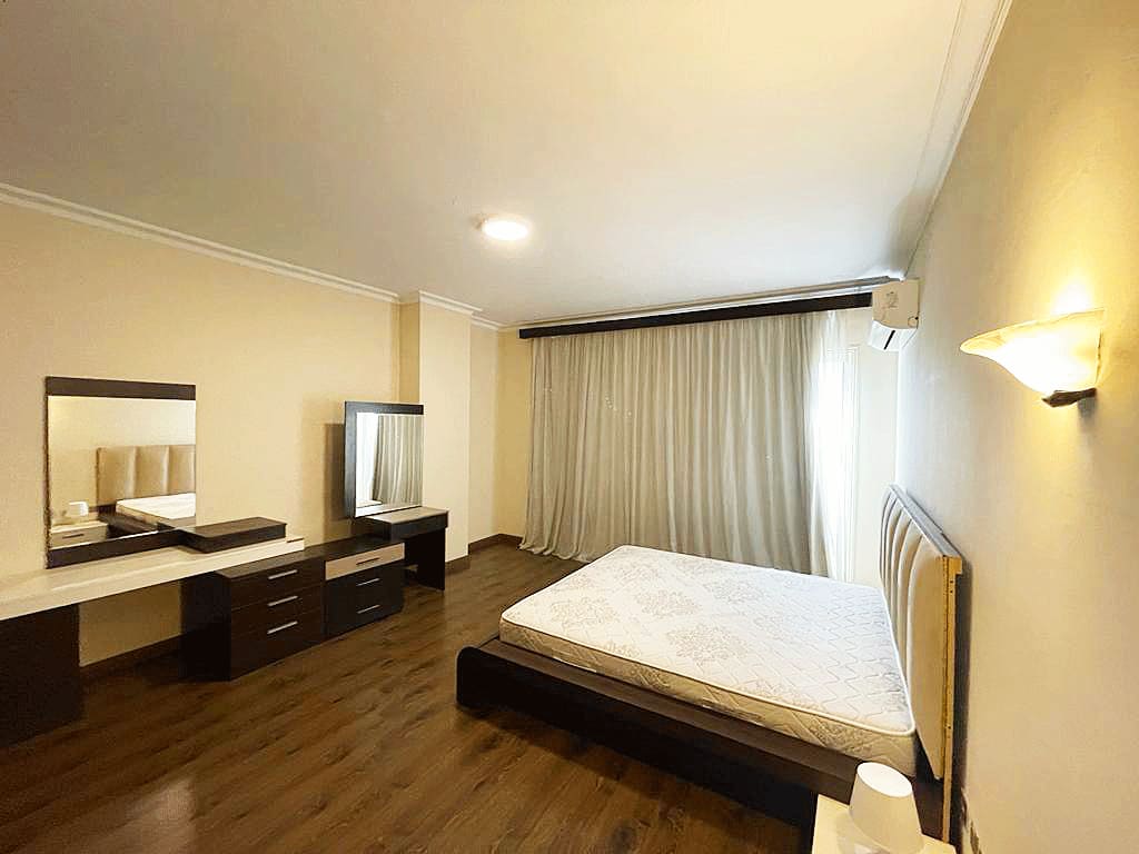 Elegant Apartment With Shared Pool Access In Sarayat Maadi.