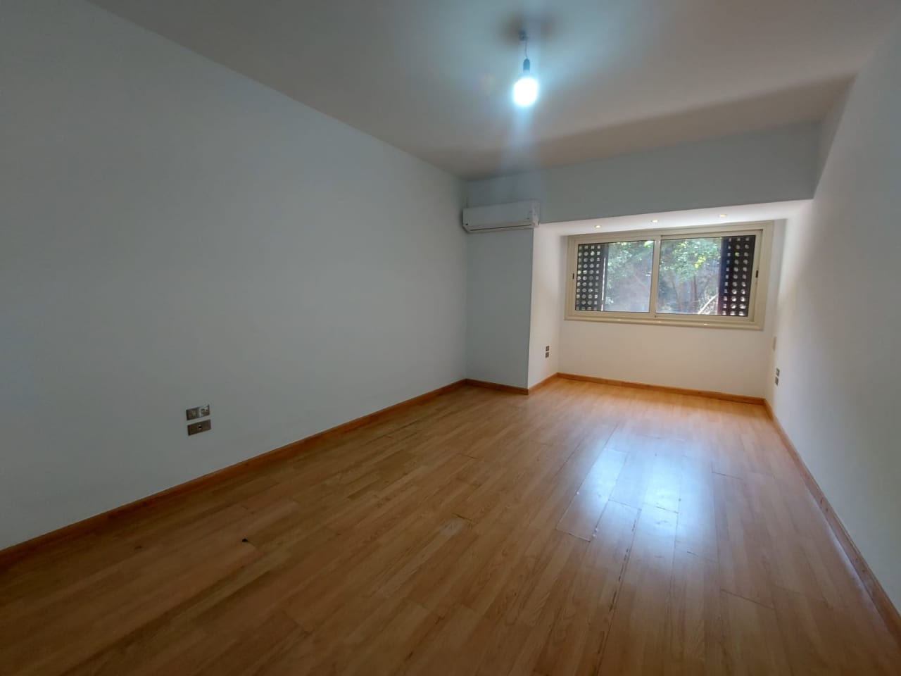 Well-Planned Family Apartment In Zamalek 