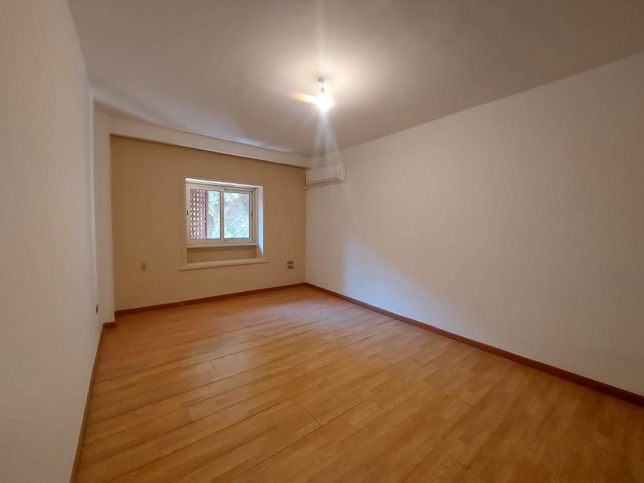 Well-Planned Family Apartment In Zamalek 