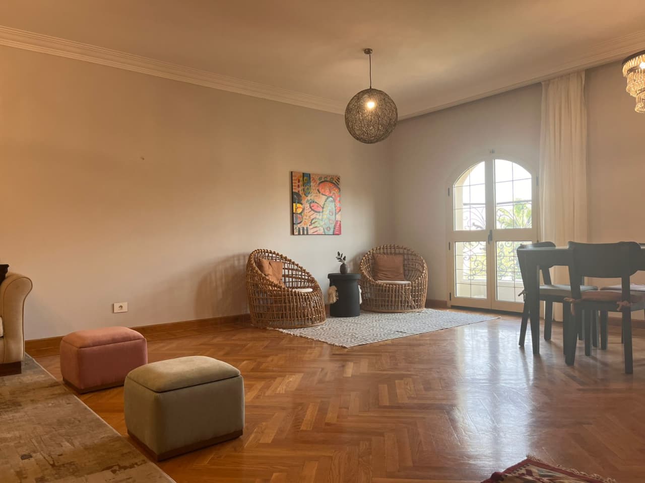 Spacious 4 Master BR Penthouse - 250 sqm Prime Location