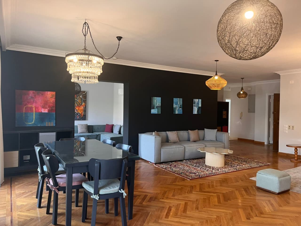 Spacious 4 Master BR Penthouse - 250 sqm Prime Location