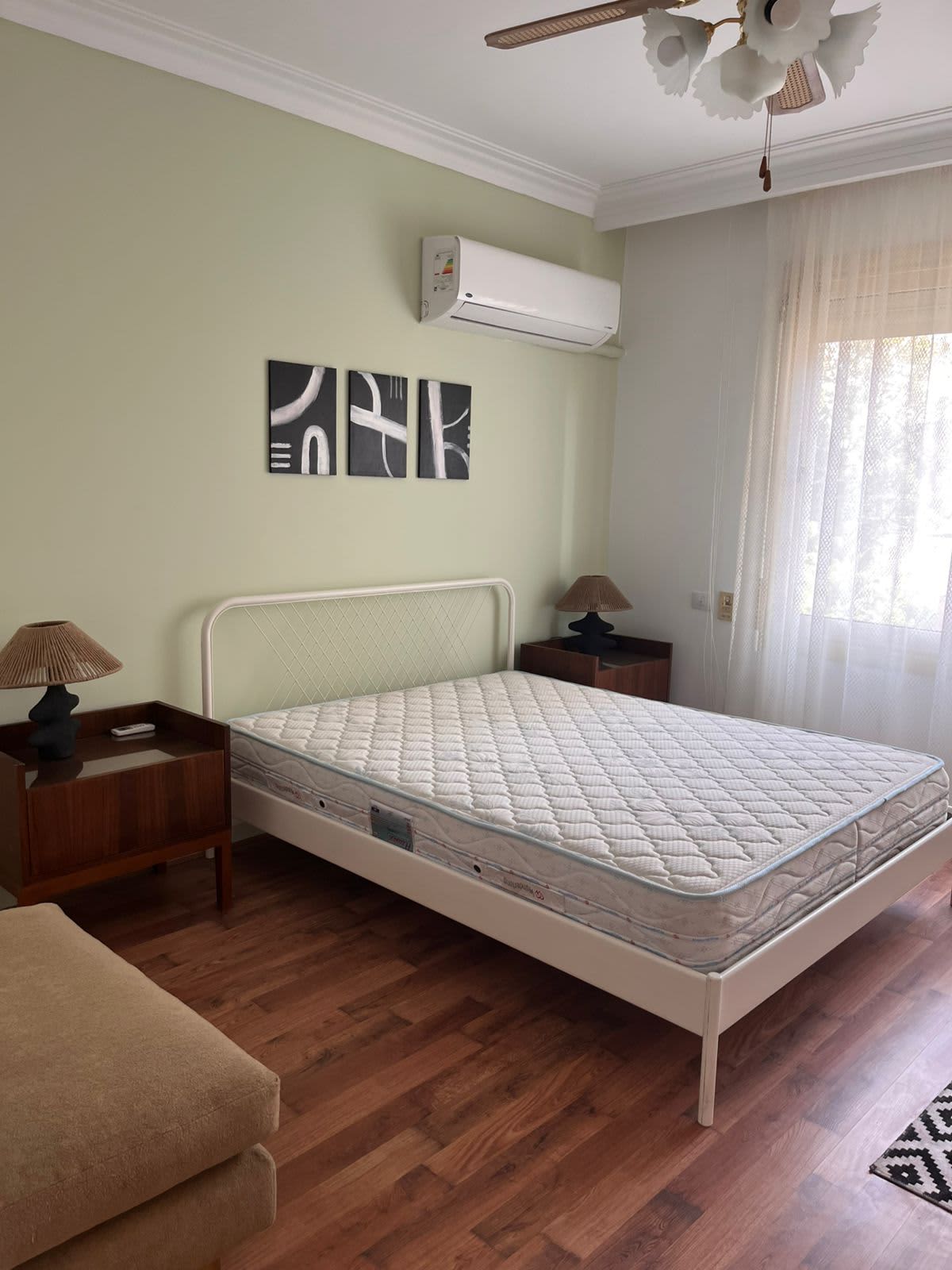 Spacious 4 Master BR Penthouse - 250 sqm Prime Location