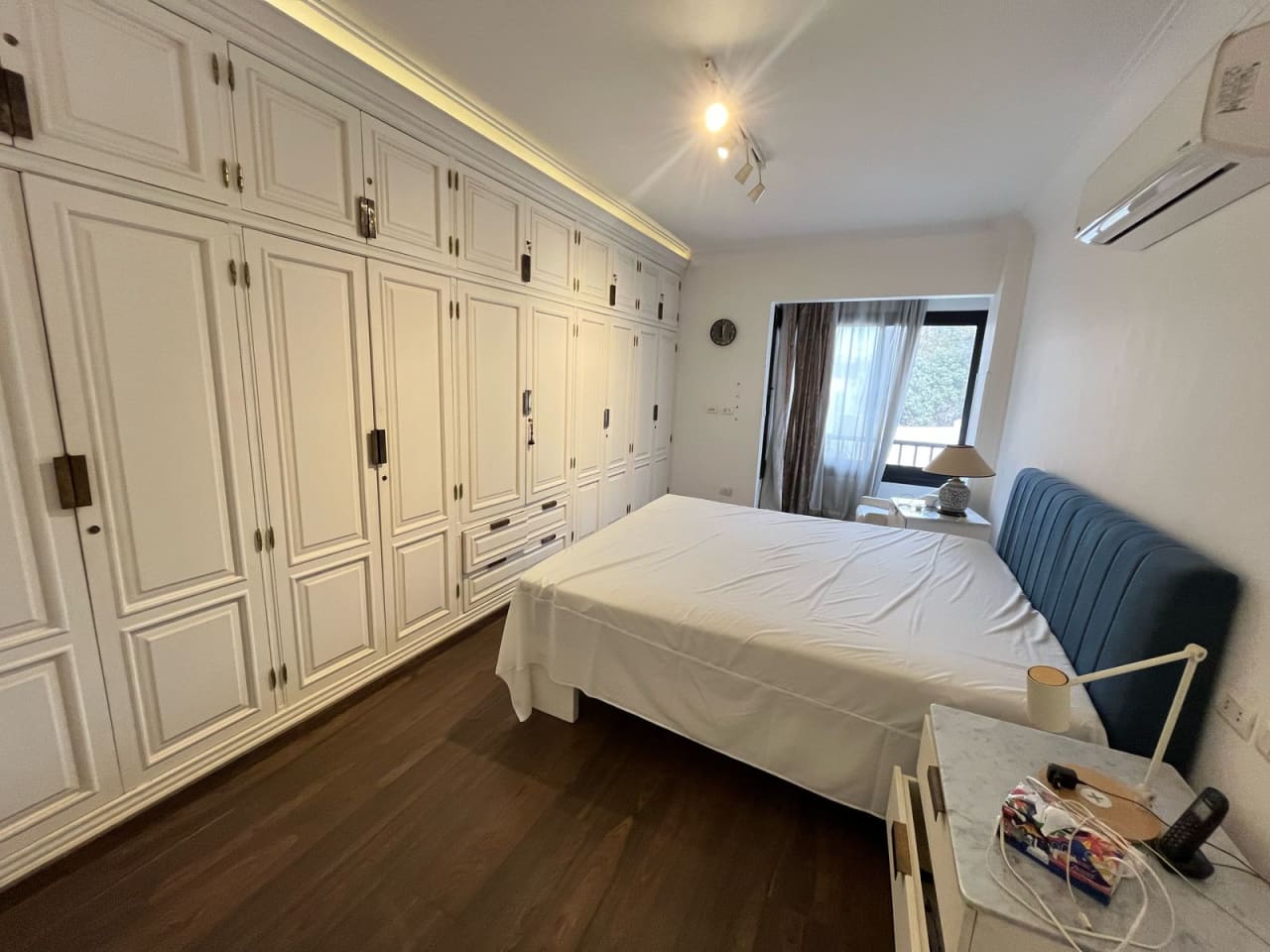 Modern 2BR Furnished Apartment in a Prime Location