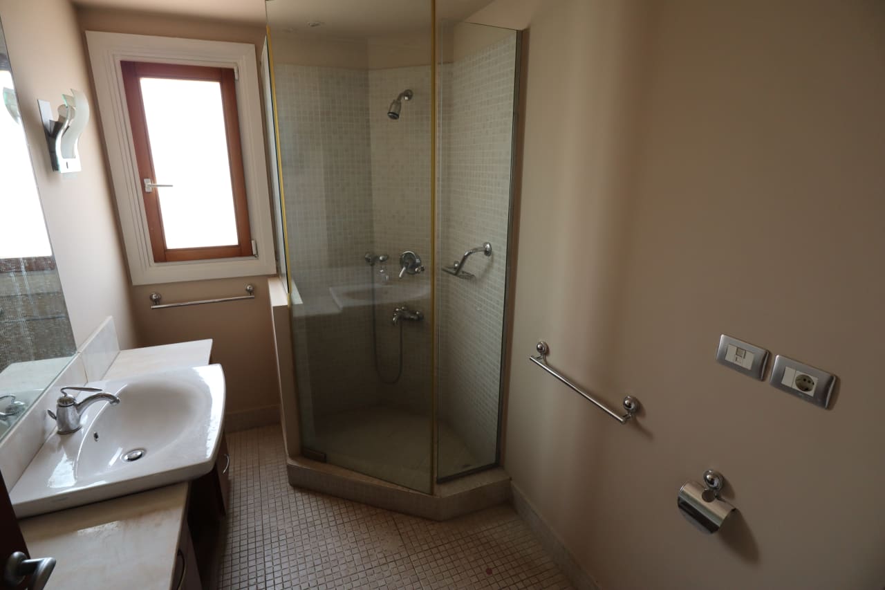 Spacious Penthouse In Sarayat El Maadi With Beautiful Terrace.