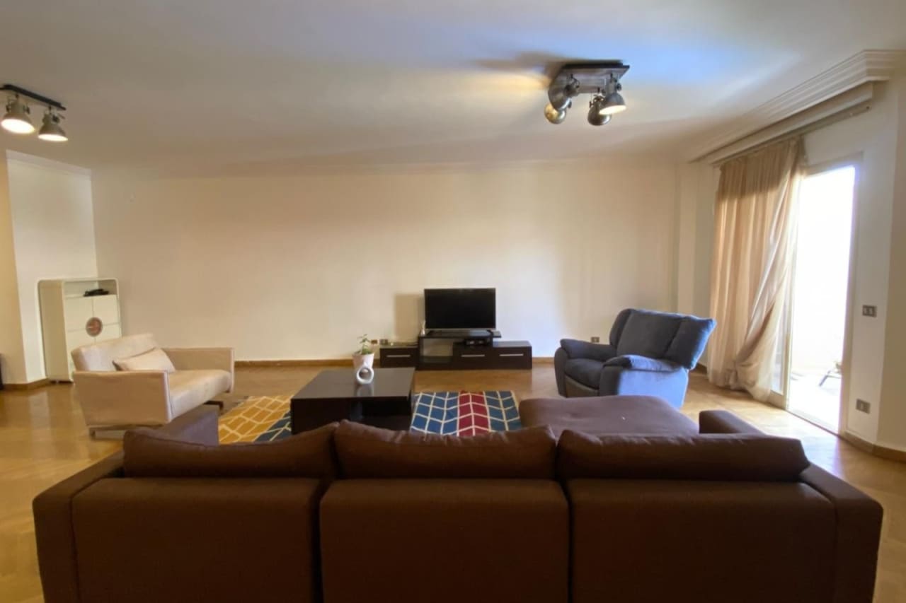 4 bedroom Apartment for rent in Sarayat