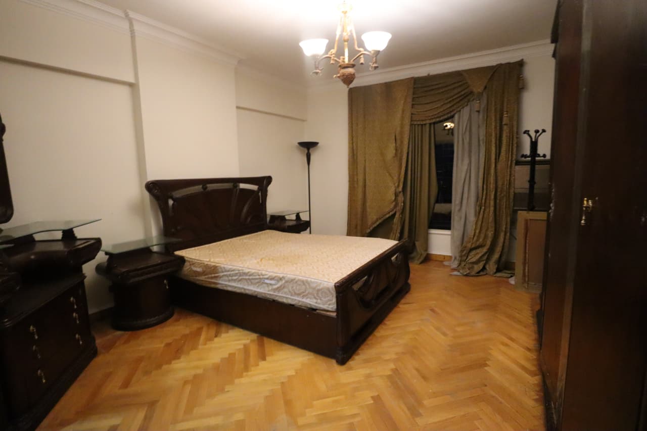 View Nile Apartment With 270sqm In Prime Location In Zamalek.